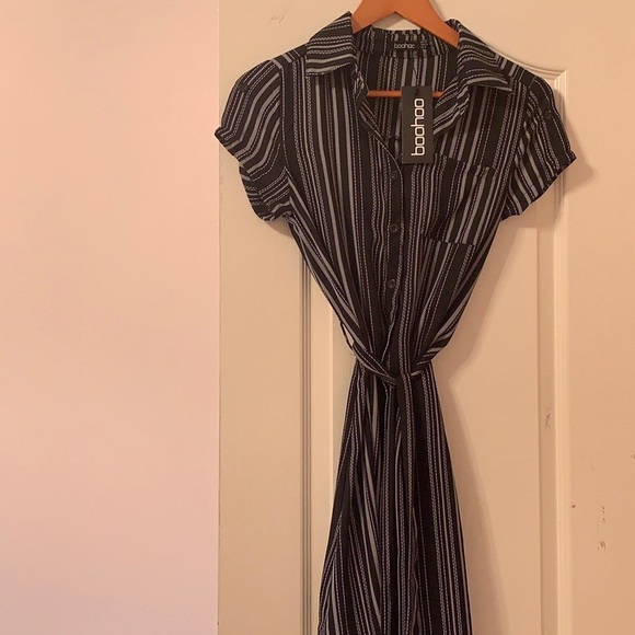 Boohoo dress (new with tags!) - Picture 1 of 2